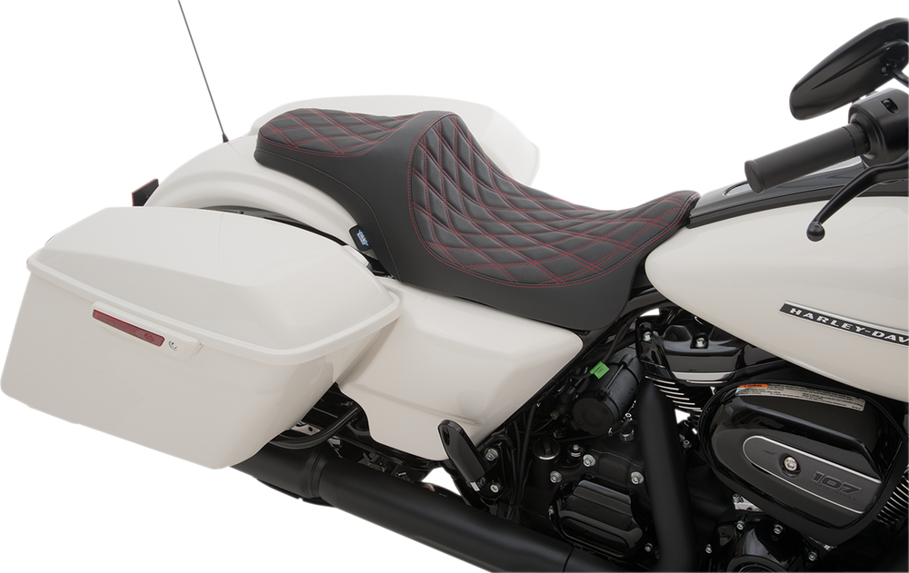 Drag Specialties Predator III Seat - Harley Davidson FLHR 1750 2017-2022